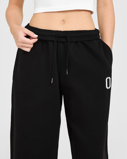 Foundations Oversized Oner Girlfriend Straight Leg Sweatpants | Black