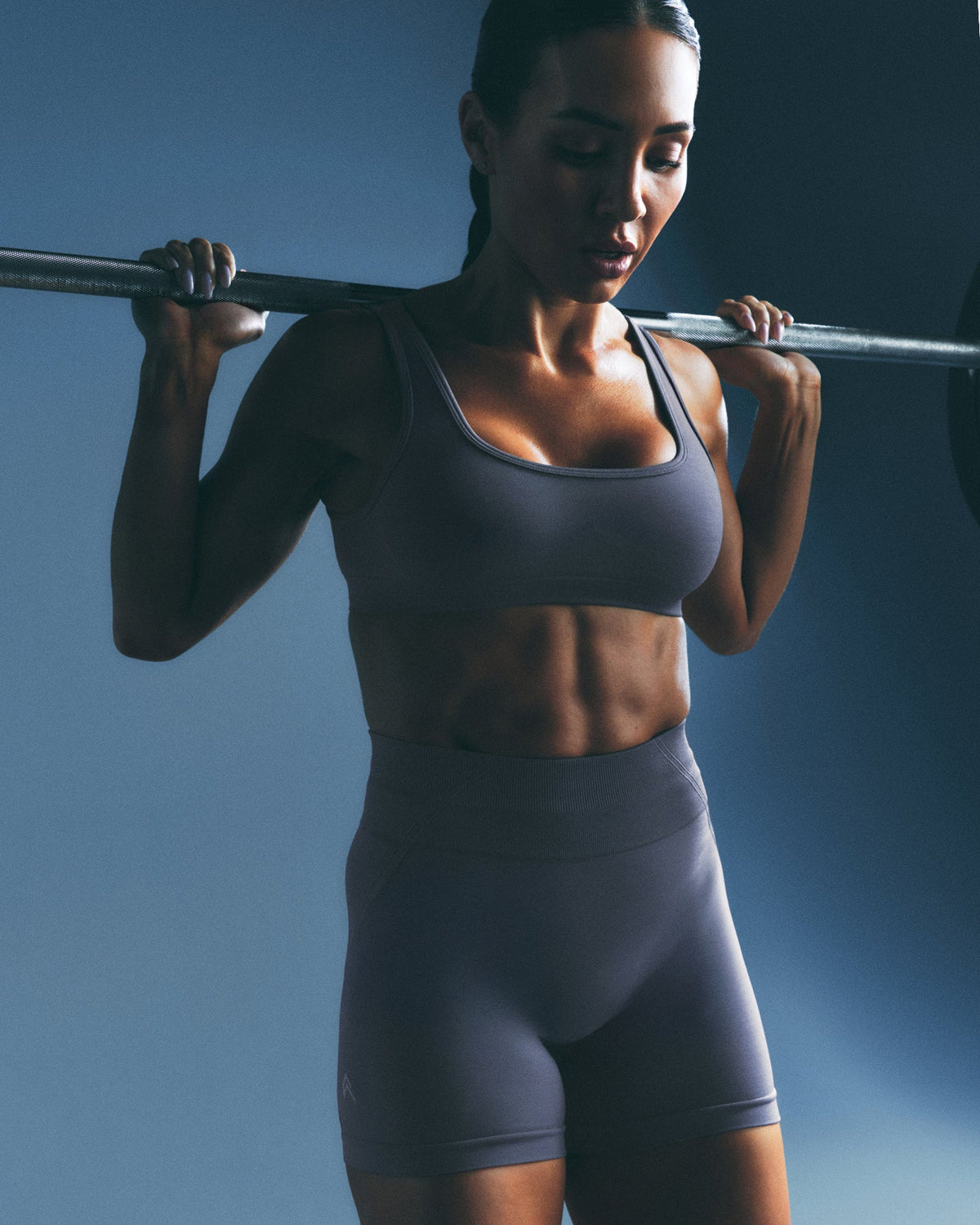 EffortlessLift™ Seamless Mid Rise Shorts | Light Granite Blue