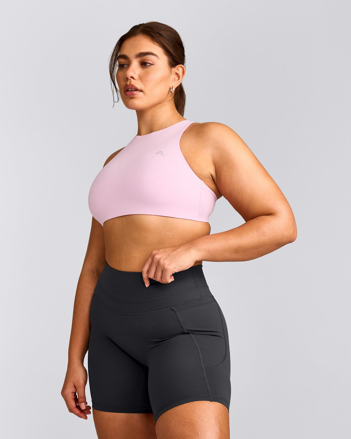 EasyLift™ High Neck Sports Bra | Chalk Pink