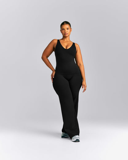 SoftMotion™ Scoop Neck Tank Top | Black