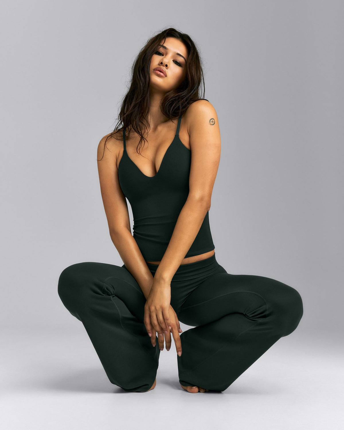 SoftMotion™ Adjustable V Neck Tank Top with Built in Bra Shelf | Emerald Noir