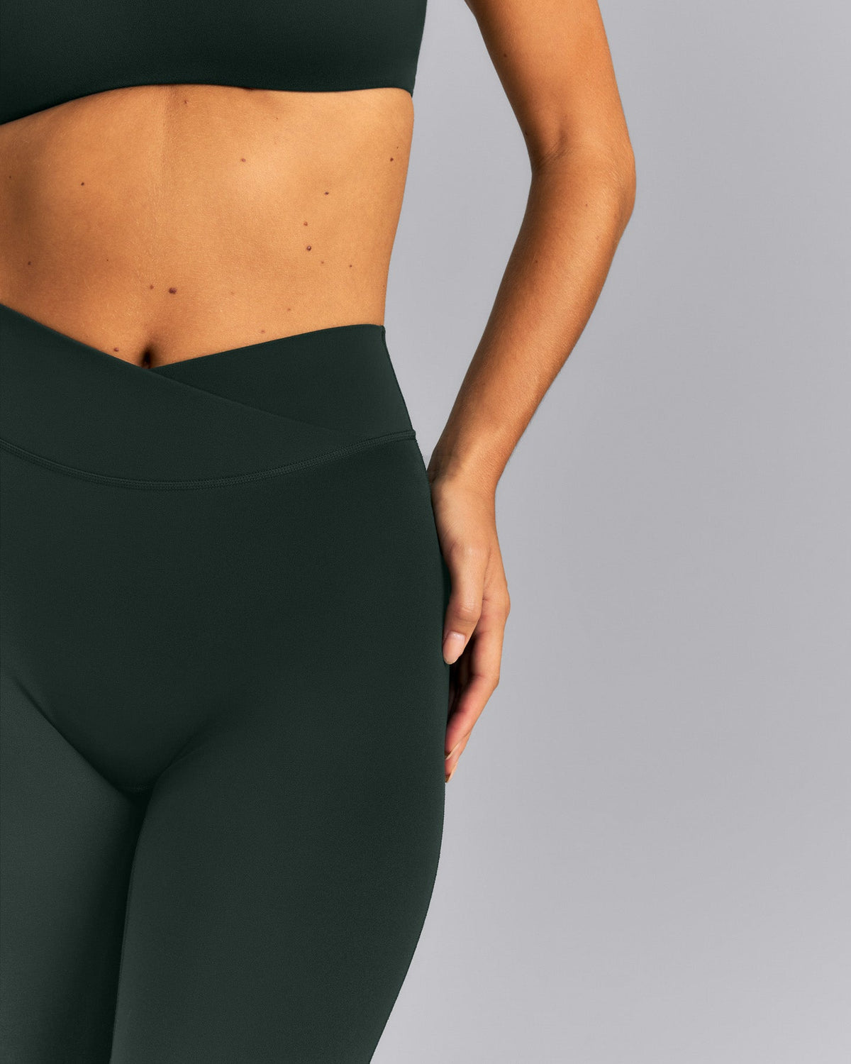 SoftMotion™ Wrap Flared Pants | Emerald Noir
