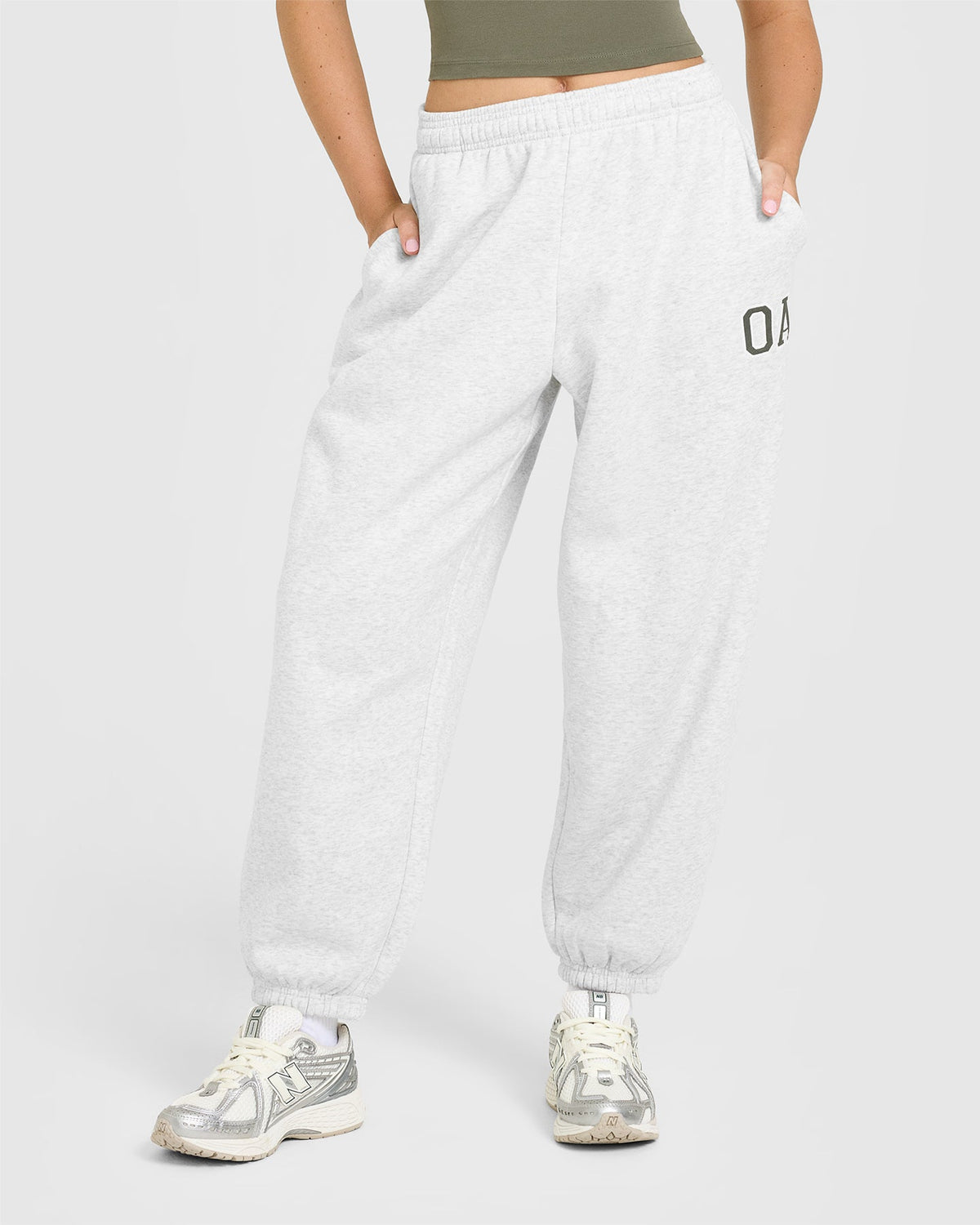 Foundations Oversized Oner Sweatpants | Light Gray Marl