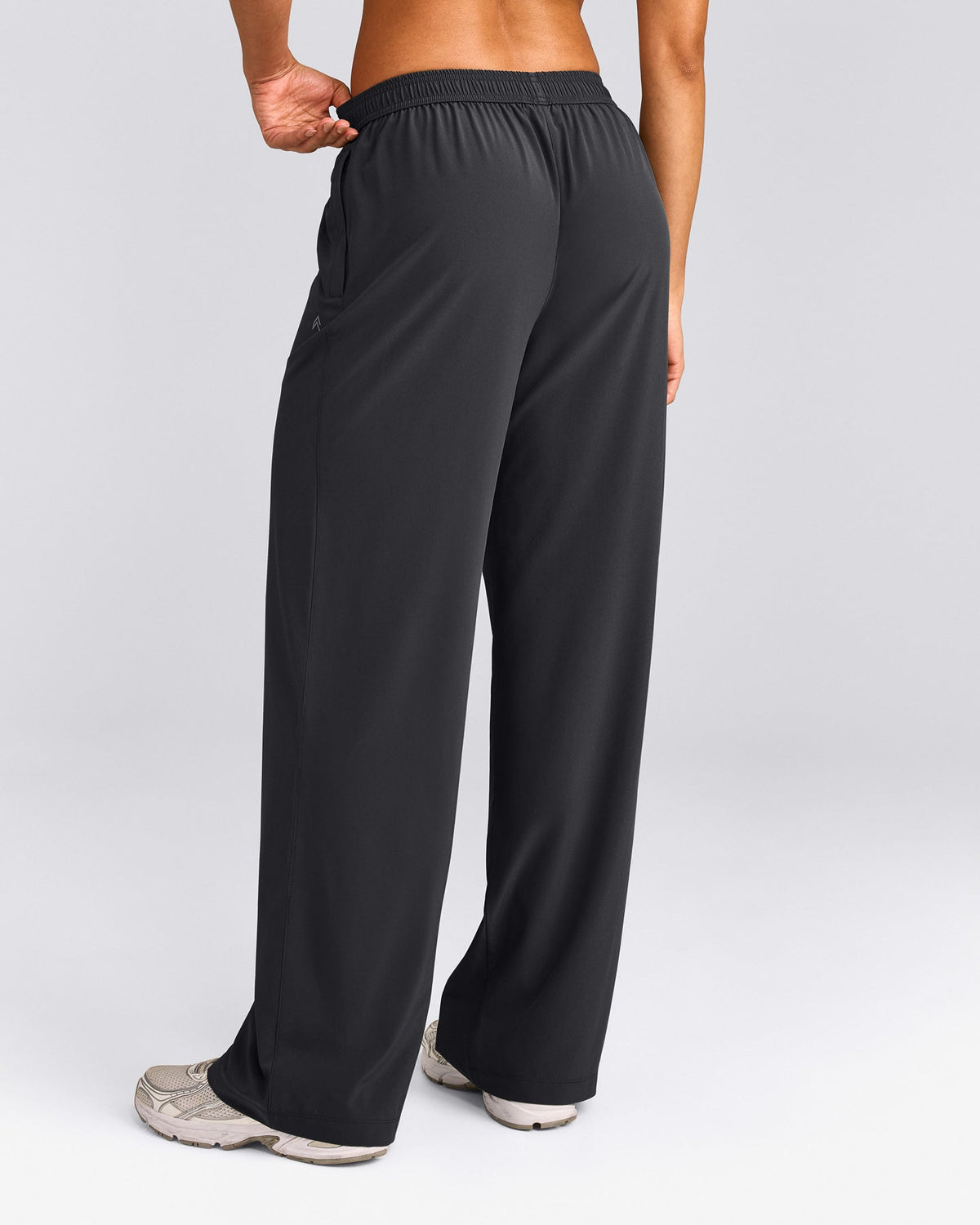 AirMove™ Straight Leg Pants | Coal