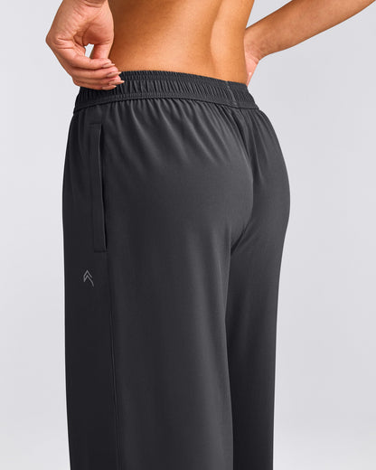 AirMove™ Straight Leg Pants | Coal