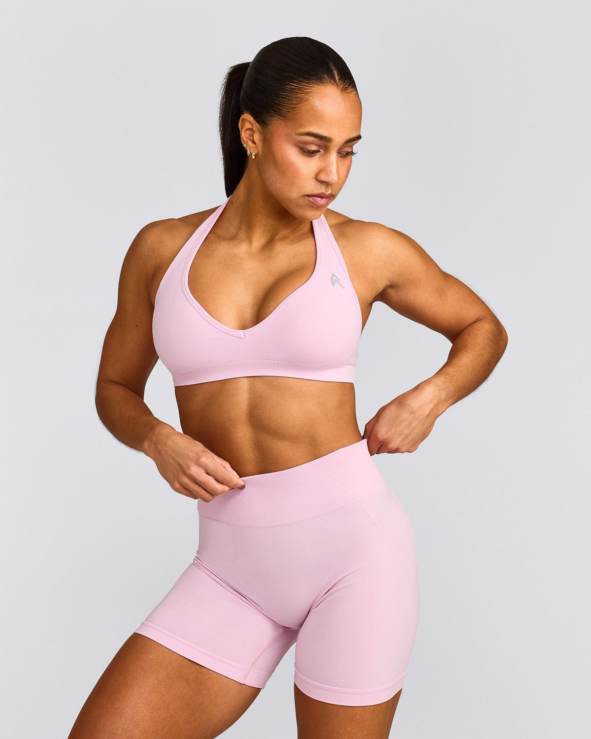 EffortlessLift™ Seamless Halter Neck Sports Bra | Chalk Pink