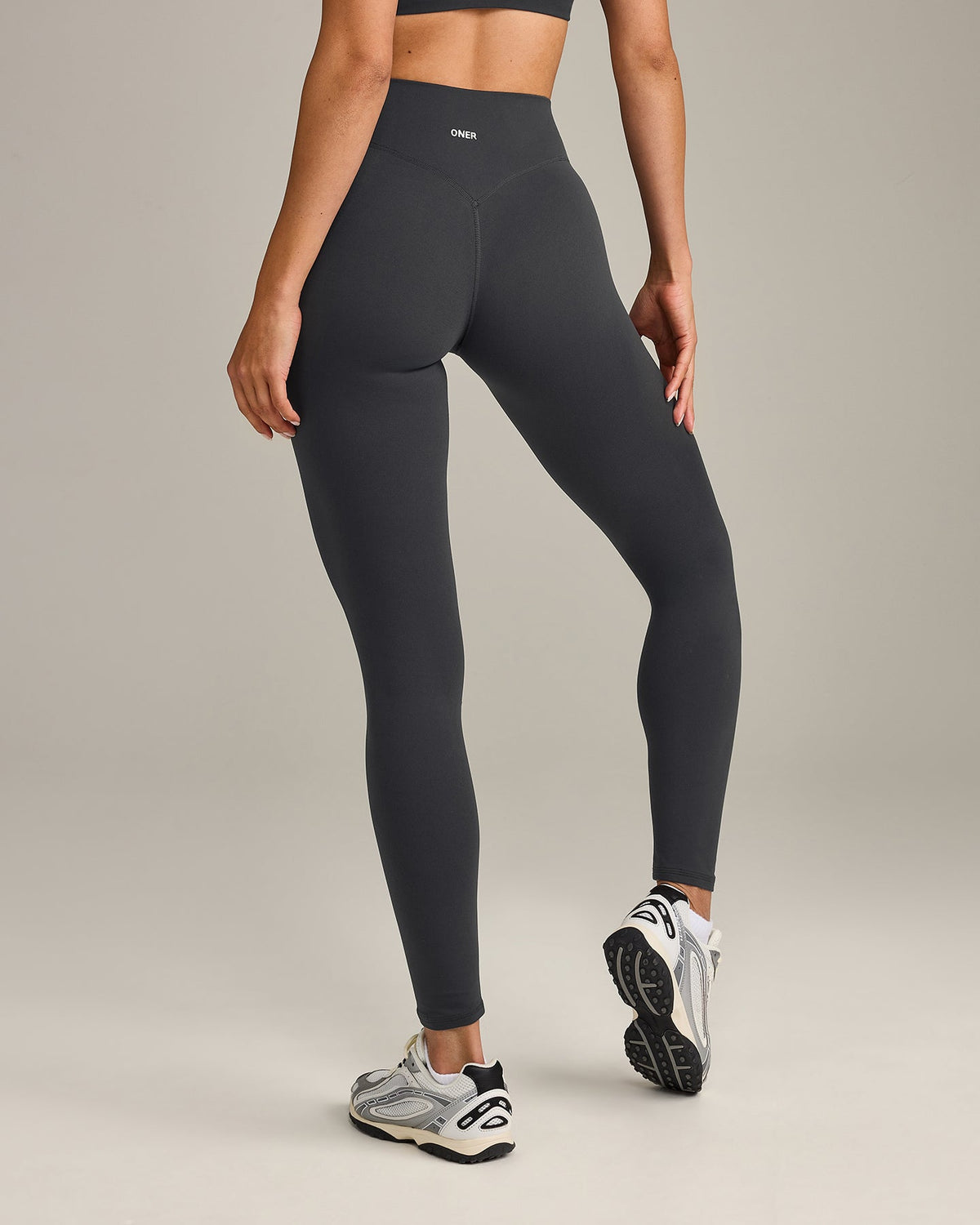 SoftMotion™ High Waisted Leggings | Coal